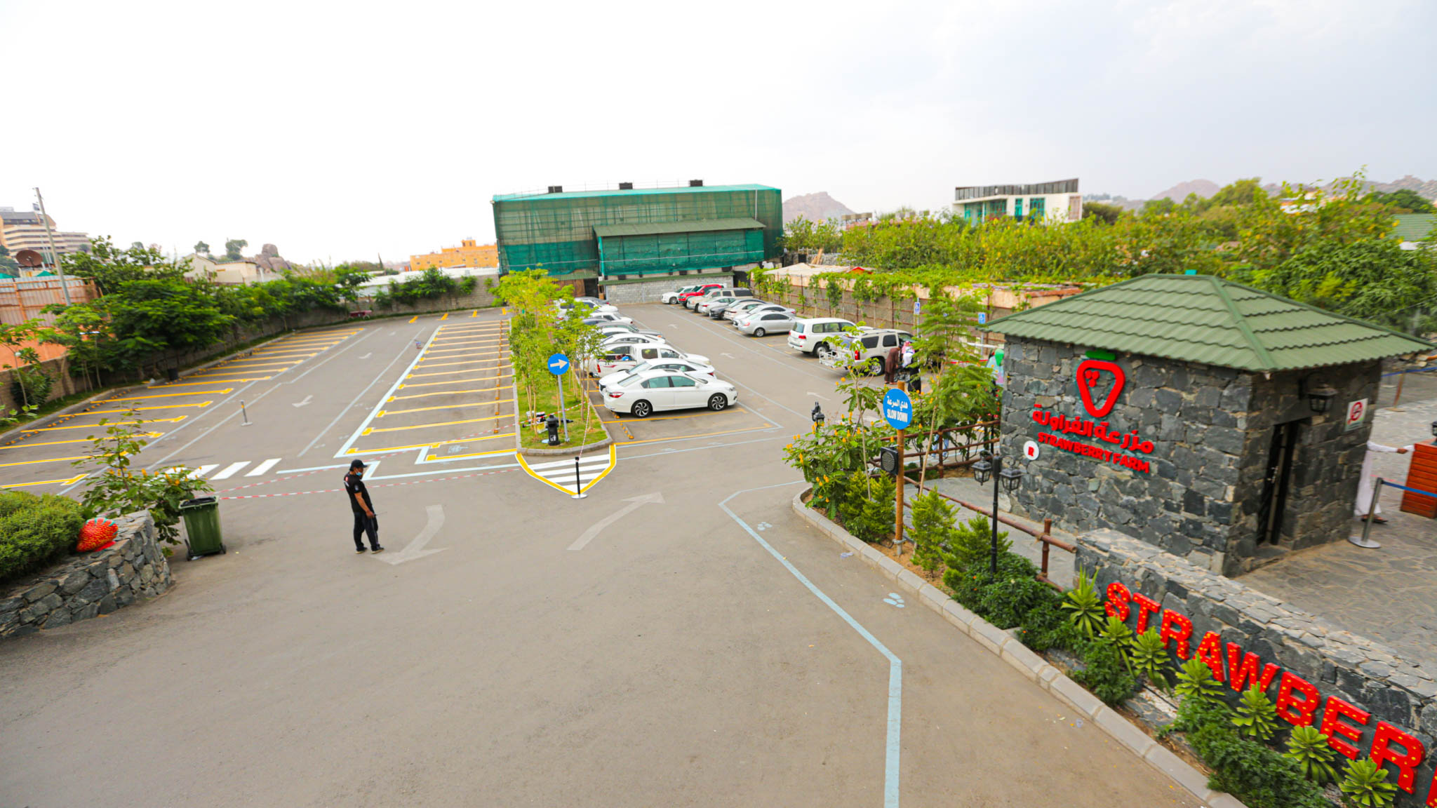 مواقف السيارات